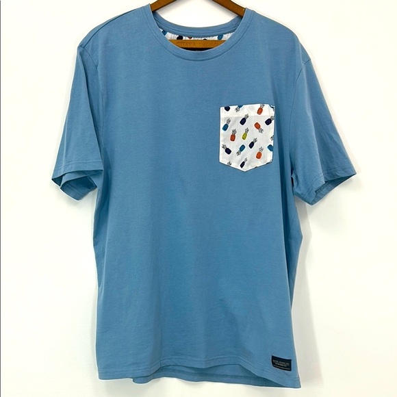 Silver Pocket T-Shirt Men's Large Cotton Vacation Resort Travel Pineapple Casual - Picture 1 of 6